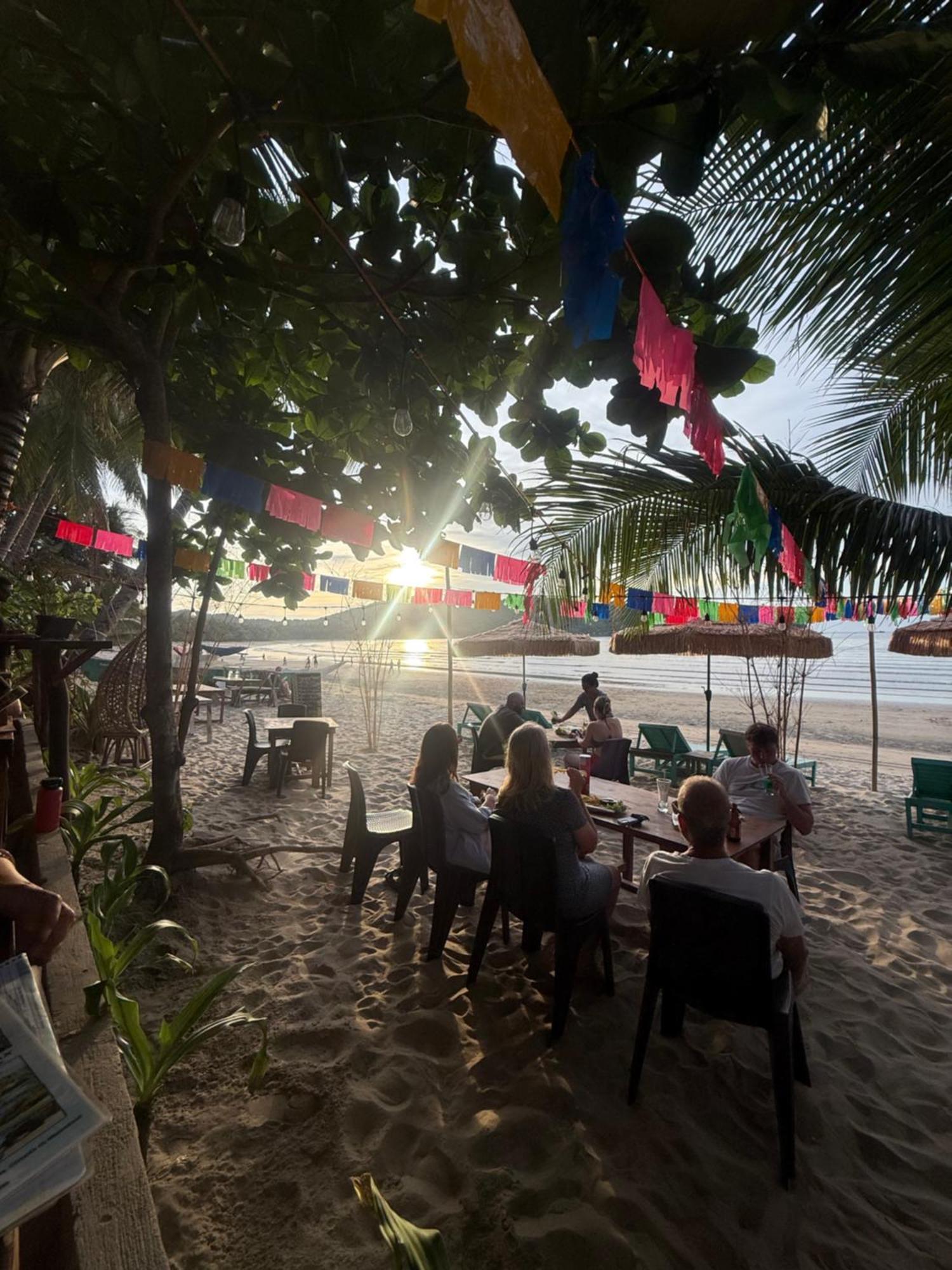 Zhaya'S Beach & Cottages 爱妮岛 外观 照片